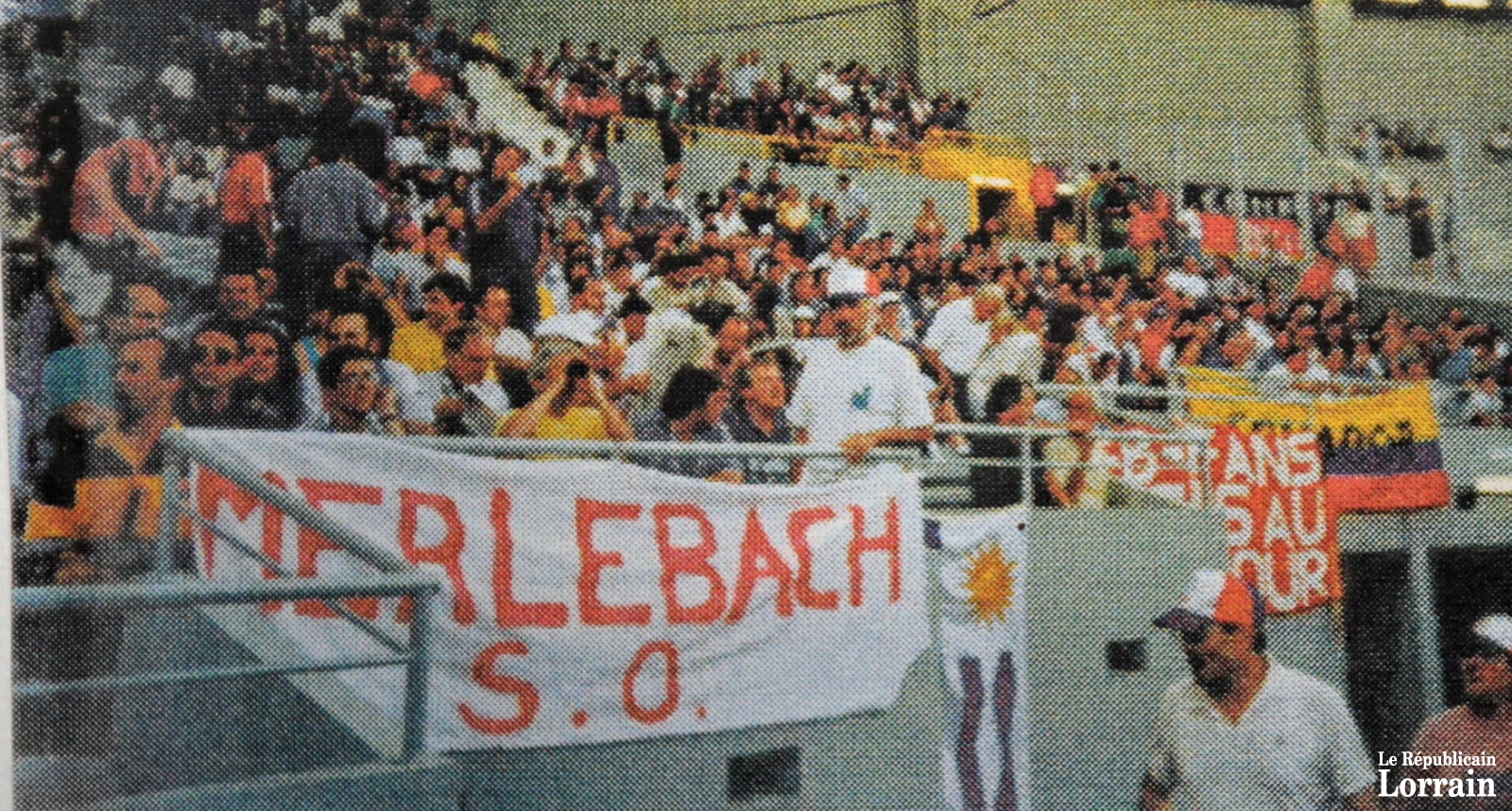 La banderole « Merlebach » de Guy Grandjean au Stadium de Toulouse en 1998.